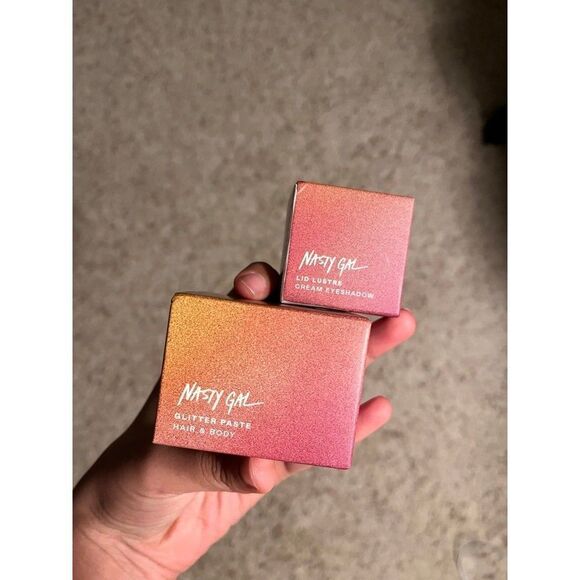 Final price - Nasty gal blue/turquoise glitter paste and cream eyeshadow - Picture 2 of 5